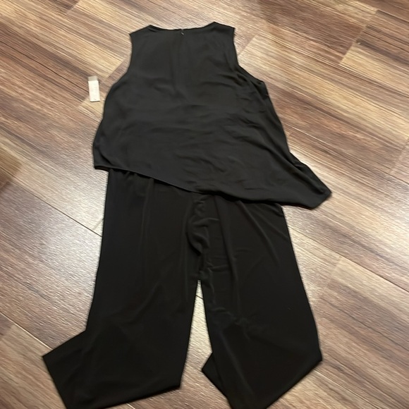 NWT Chico’s Sleeveless Jumpsuit - Picture 8 of 9